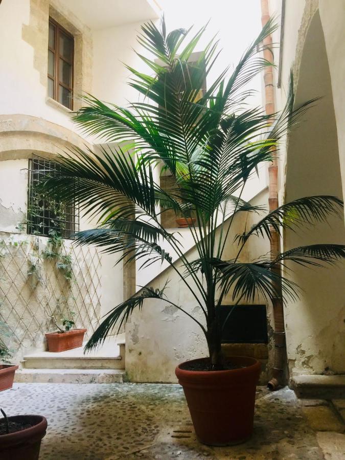 Terrazza Rosa Bianca Apartment Palermo Bagian luar foto